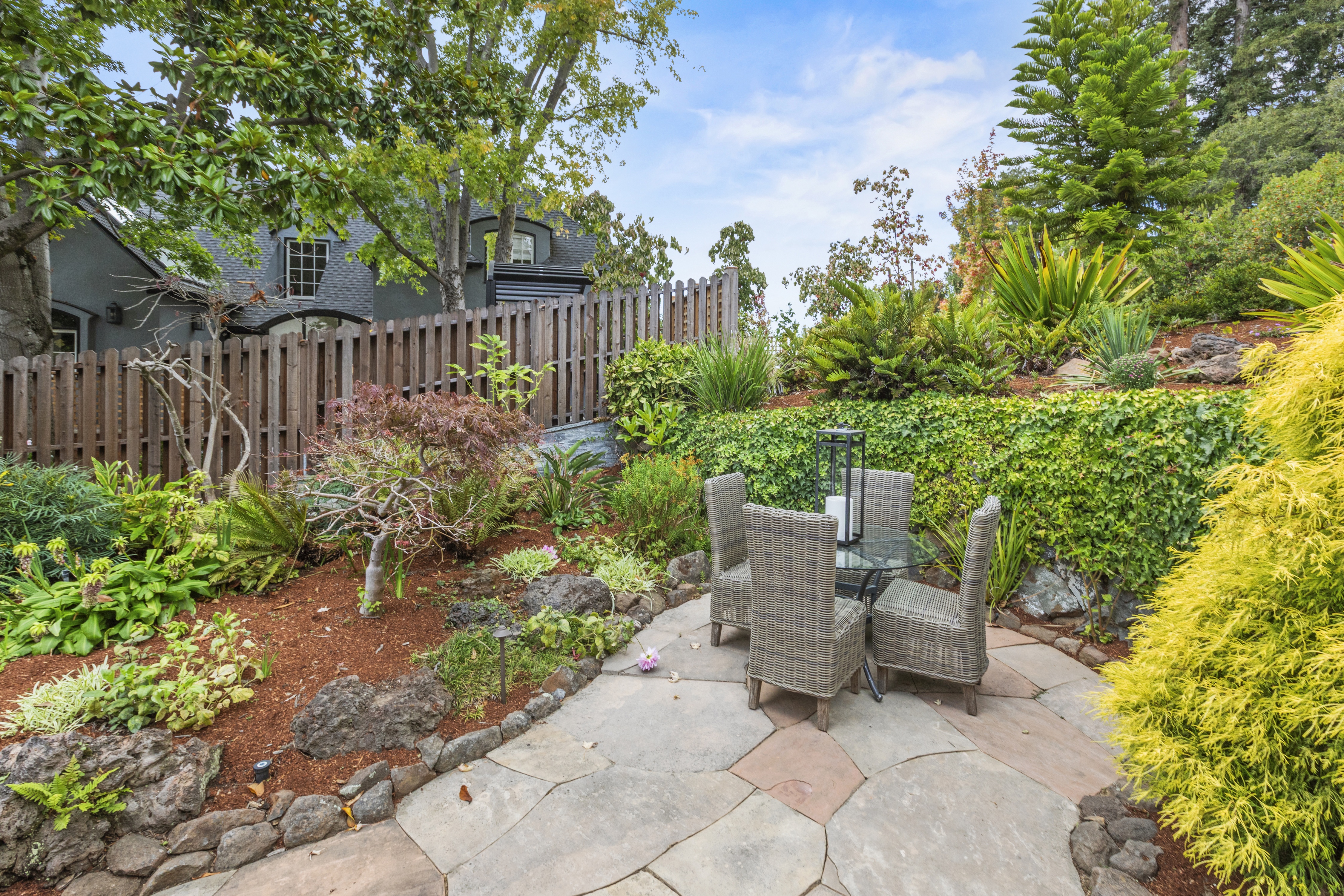  A Cherished Upper Piedmont Estate with Exceptional Views and Gardens - 物件實景