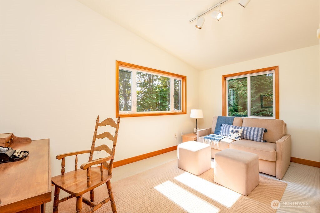 Hat Island, Washington, 98206, United States, 3 Bedrooms Bedrooms, ,1 BathroomBathrooms,Residential,For Sale,1974071