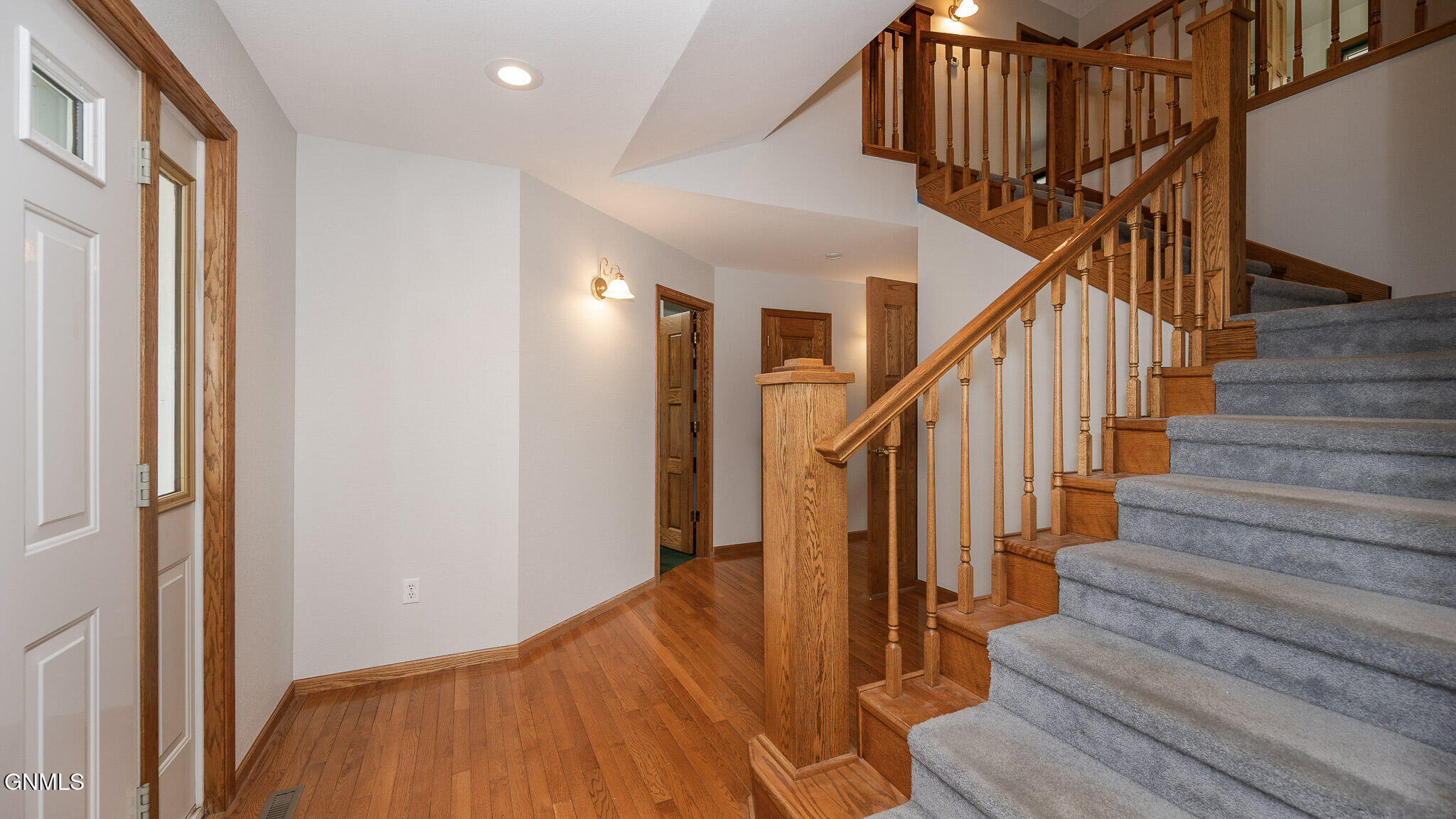 Center, North Dakota, 58530, United States, 4 Bedrooms Bedrooms, ,3 BathroomsBathrooms,Residential,For Sale,1982798