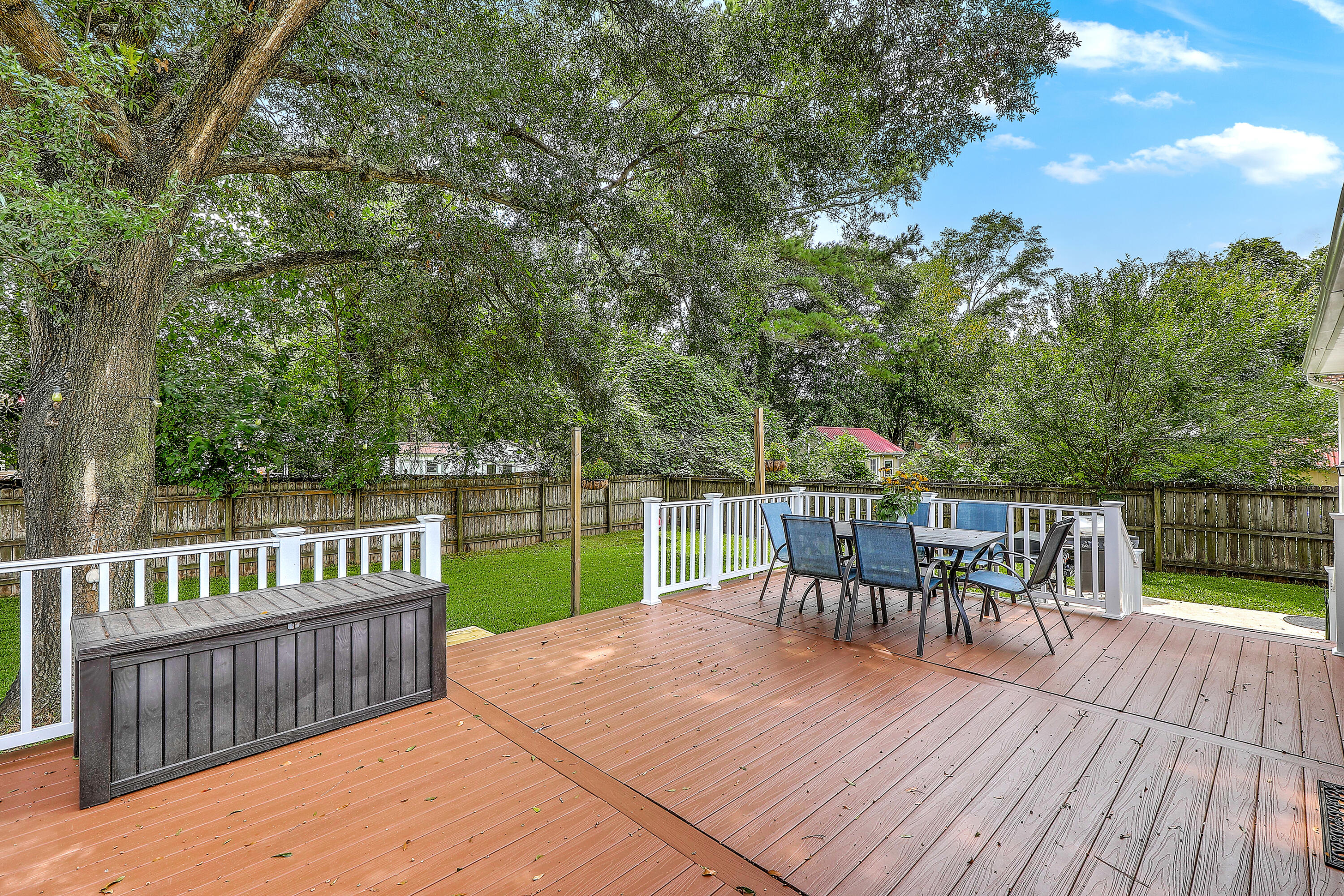 Charleston, South Carolina, 29412, United States, 3 Bedrooms Bedrooms, ,2 BathroomsBathrooms,Residential,For Sale,1980992