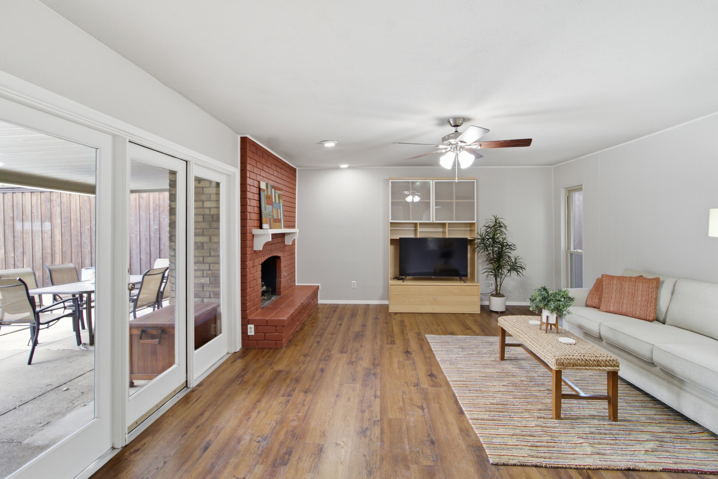  4913 Roberts Drive - 物件實景