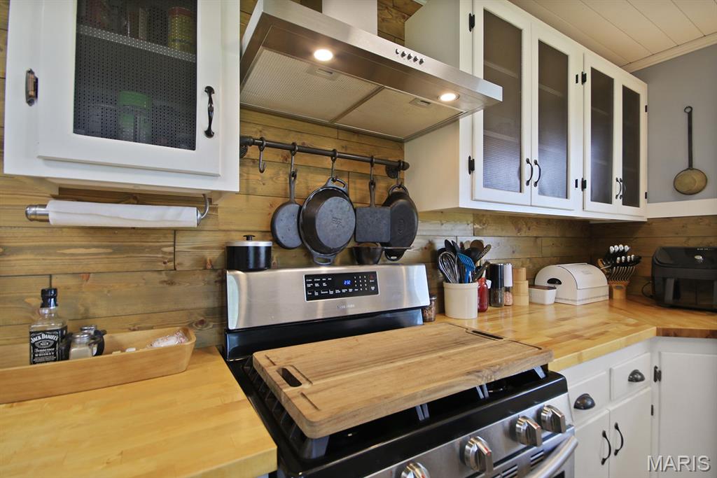 Lebanon, Missouri, 65536, United States, 3 Bedrooms Bedrooms, ,2 BathroomsBathrooms,Residential,For Sale,1982257