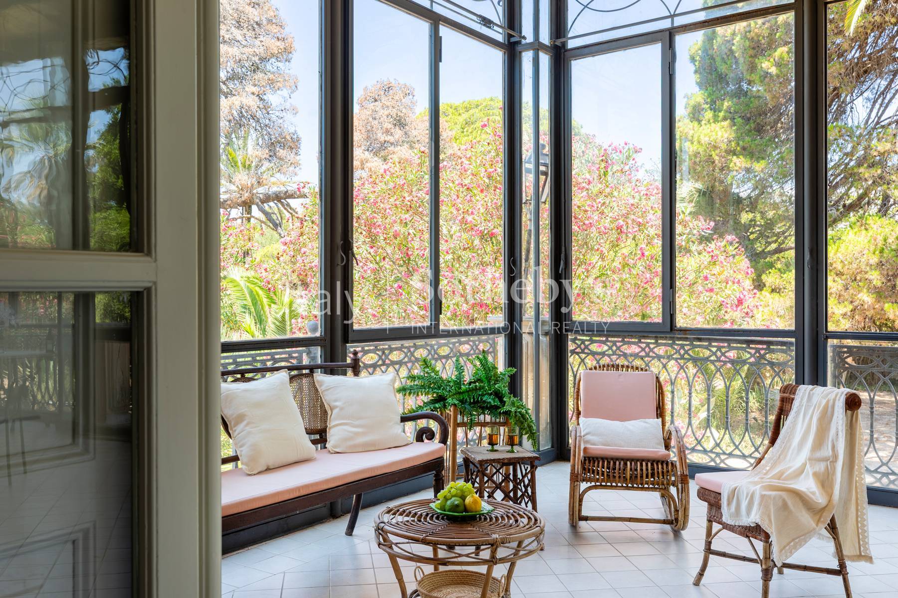  Historic 19th-century villa with a garden, just a short walk from the sea - 物件實景
