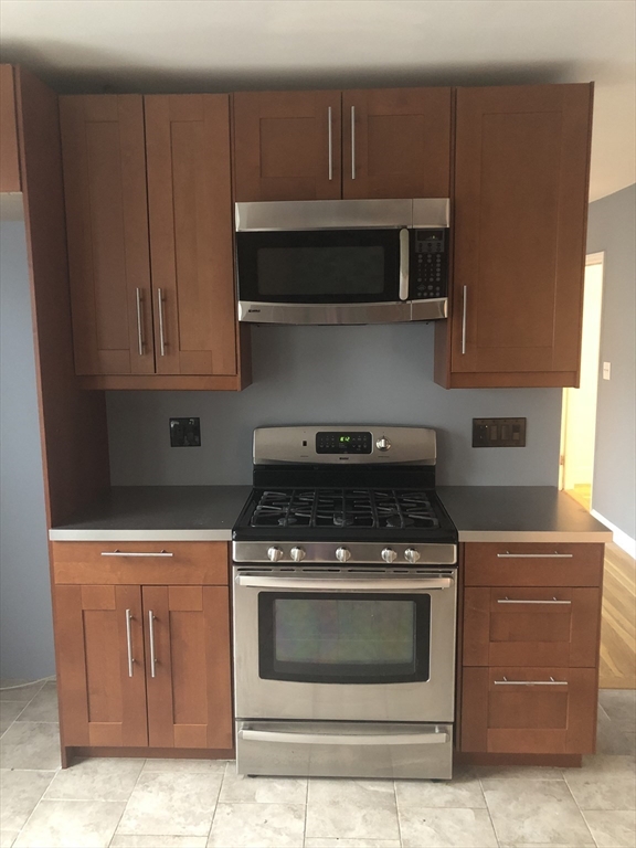 Lynn, Massachusetts, 01905, United States, 4 Bedrooms Bedrooms, ,2 BathroomsBathrooms,Residential,For Sale,1881664