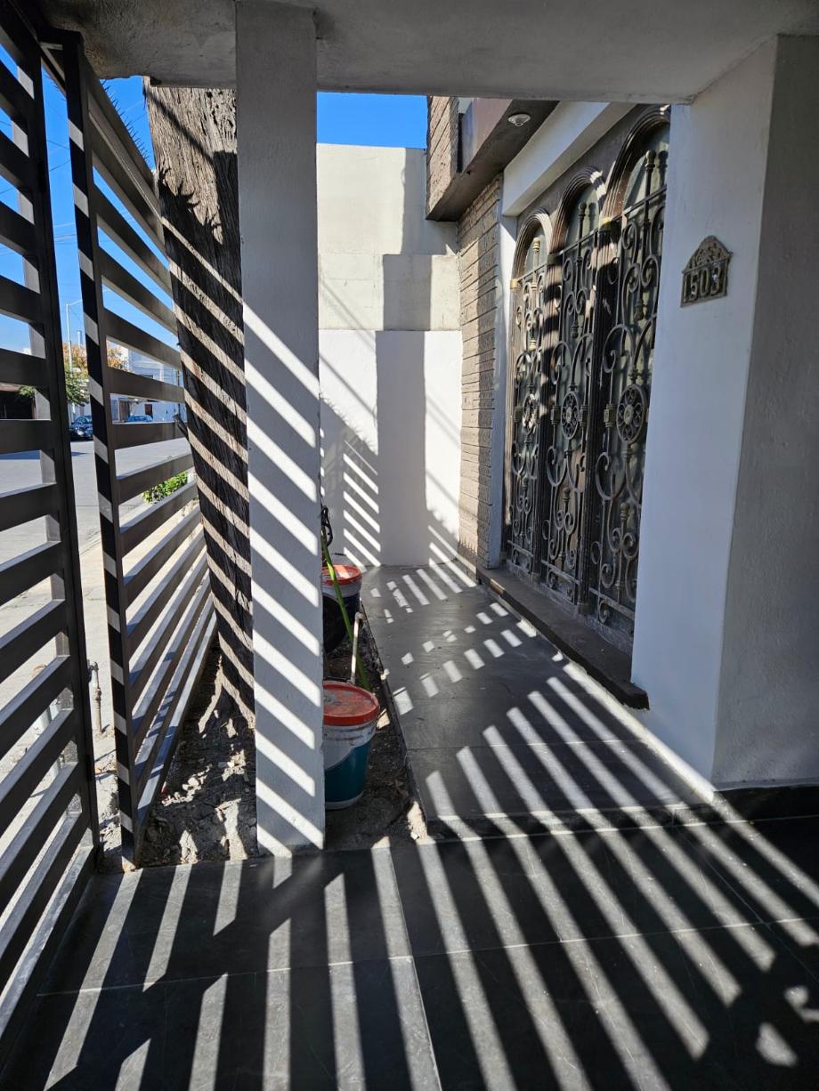 Monterrey, Nuevo León, 64000, Mexico, 6 Bedrooms Bedrooms, ,4 BathroomsBathrooms,Residential,For Sale,1997199