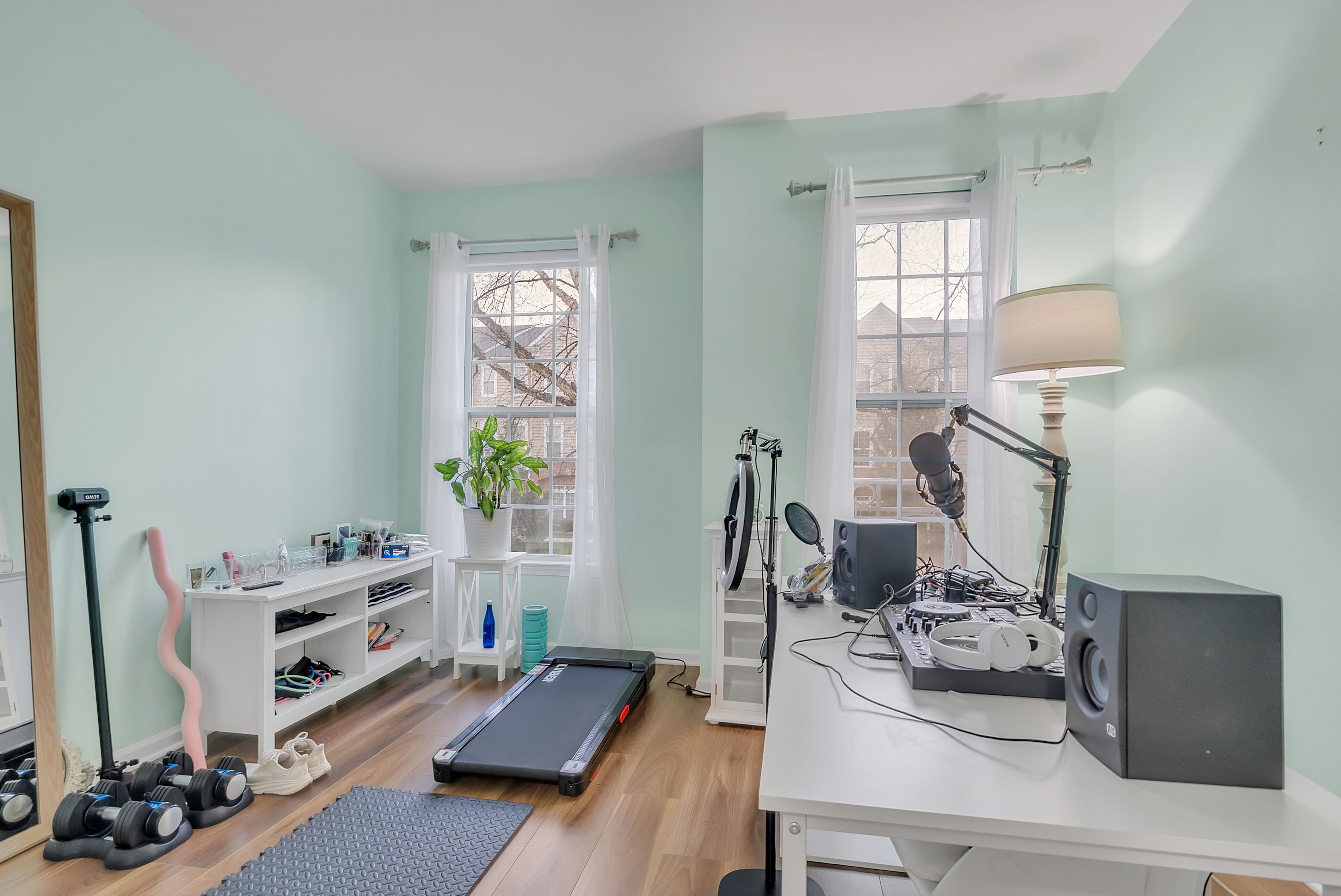  906 Memorial Drive, Belleville, NJ, 07109 - 物件實景