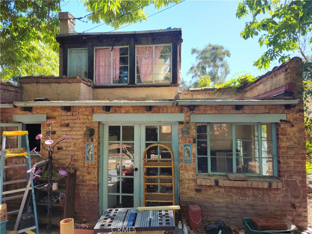 Riverside, California, 92501, United States, 4 Bedrooms Bedrooms, ,2 BathroomsBathrooms,Residential,For Sale,1966223