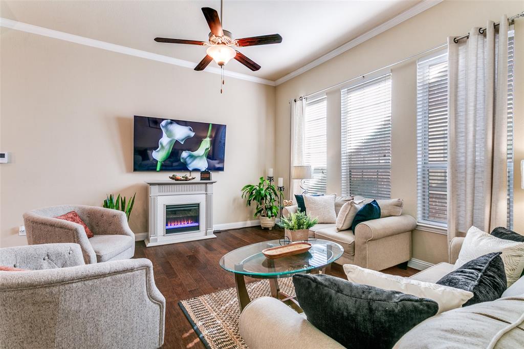 Euless, Texas, 76039, United States, 4 Bedrooms Bedrooms, ,4 BathroomsBathrooms,Residential,For Sale,2003508