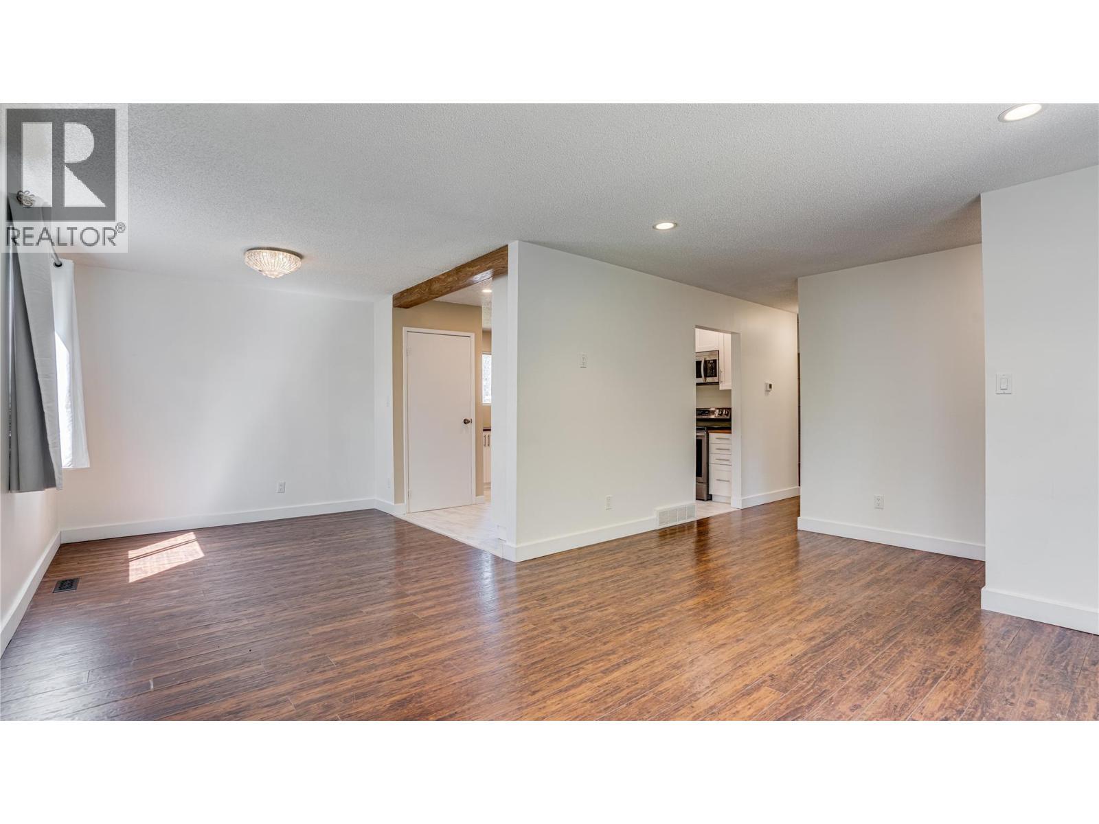 CHASE, British Columbia, V0E 1M0, CA, 5 Bedrooms Bedrooms, ,1 BathroomBathrooms,Residential,For Sale,1918383
