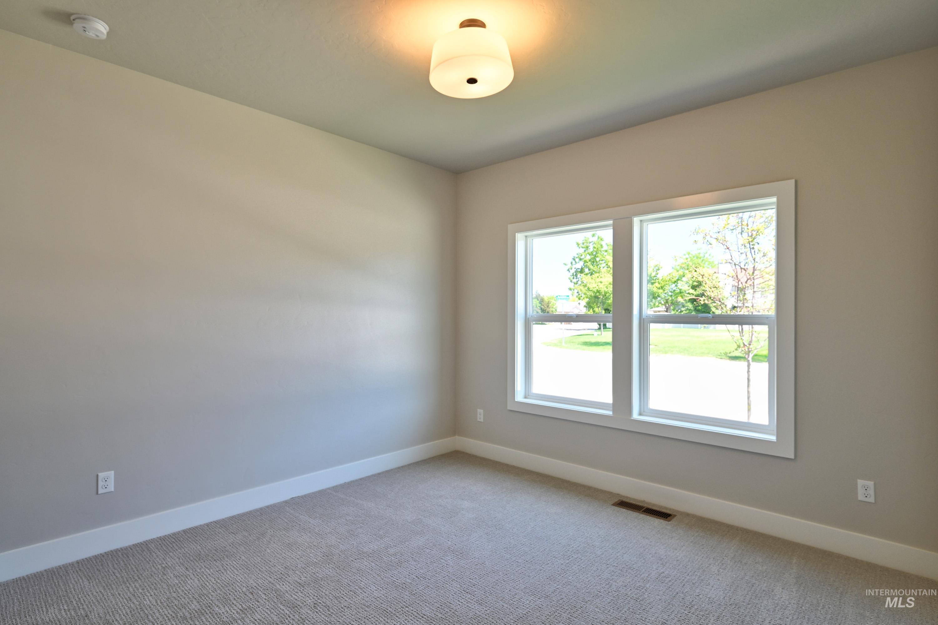 Meridian, Idaho, 83642-2597, United States, 3 Bedrooms Bedrooms, ,Residential,For Sale,1984862