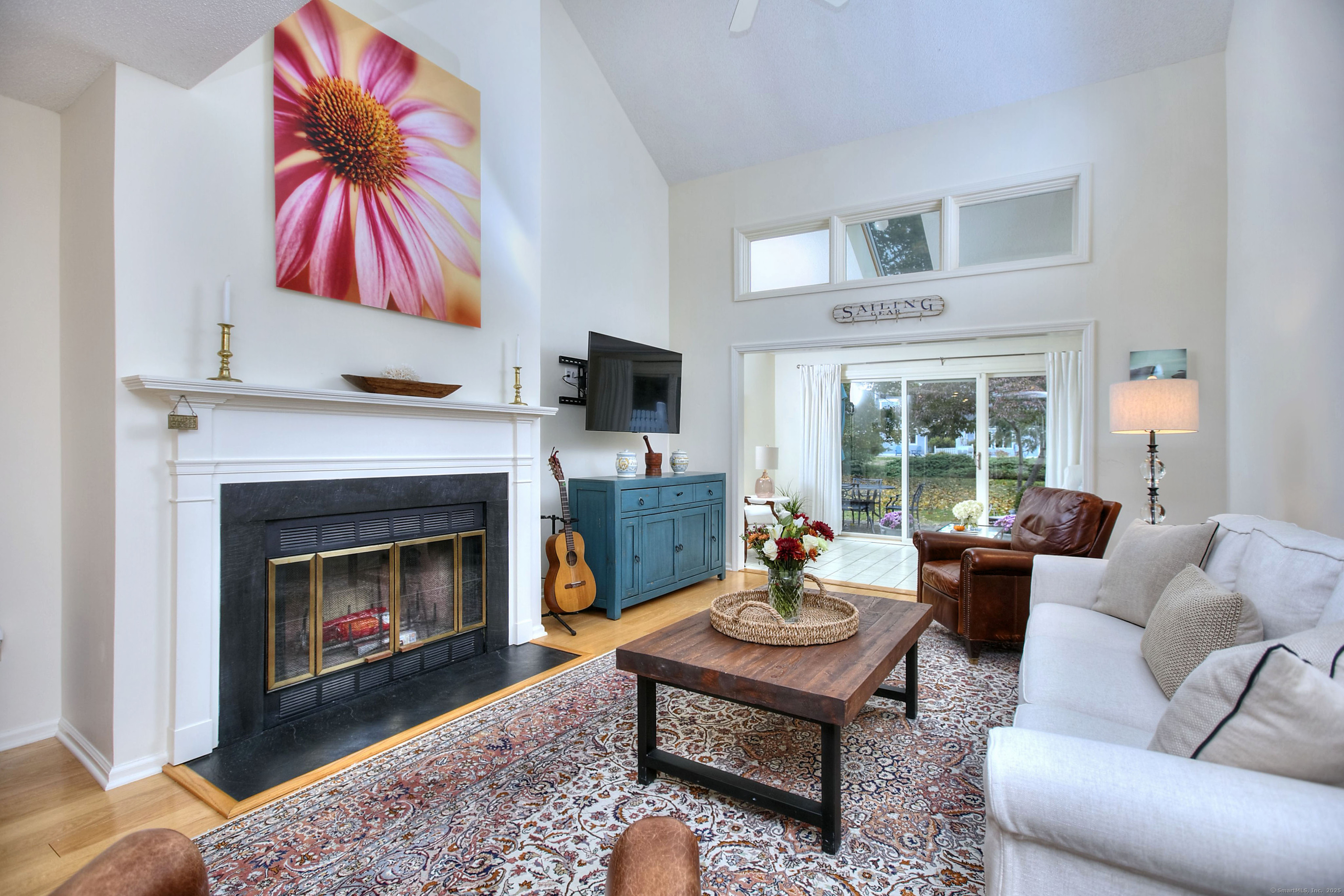 Westport, Connecticut, 06880, United States, 2 Bedrooms Bedrooms, ,3 BathroomsBathrooms,Residential,For Sale,1988257