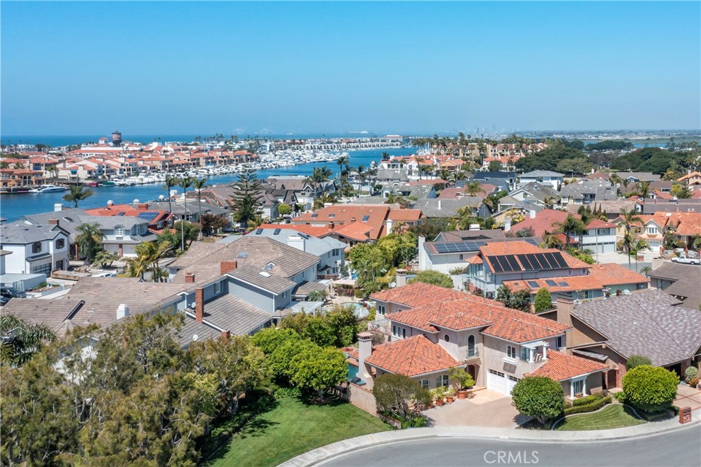 Huntington Beach, California, 92649, United States, 5 Bedrooms Bedrooms, ,5 BathroomsBathrooms,Residential,For Sale,1991081