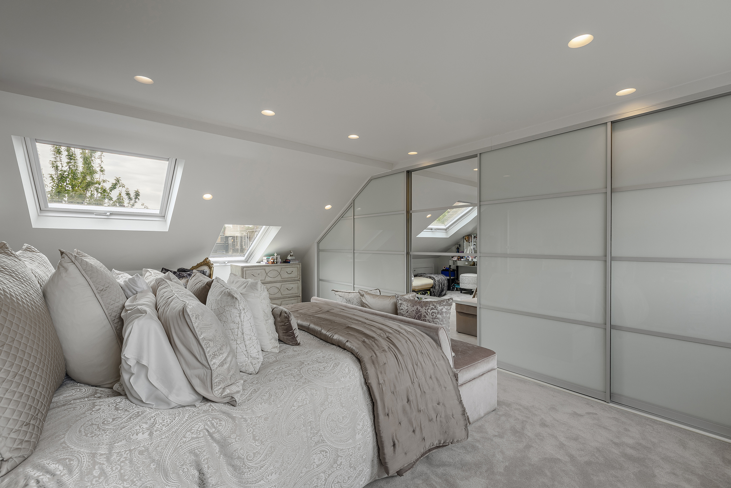  A Family House with Exceptional Volume in the Heart of Chiswick - 物件實景