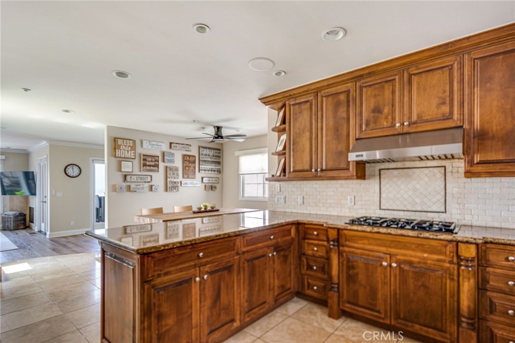 San Clemente, California, 92672, United States, 2 Bedrooms Bedrooms, ,3 BathroomsBathrooms,Residential,For Sale,1927203
