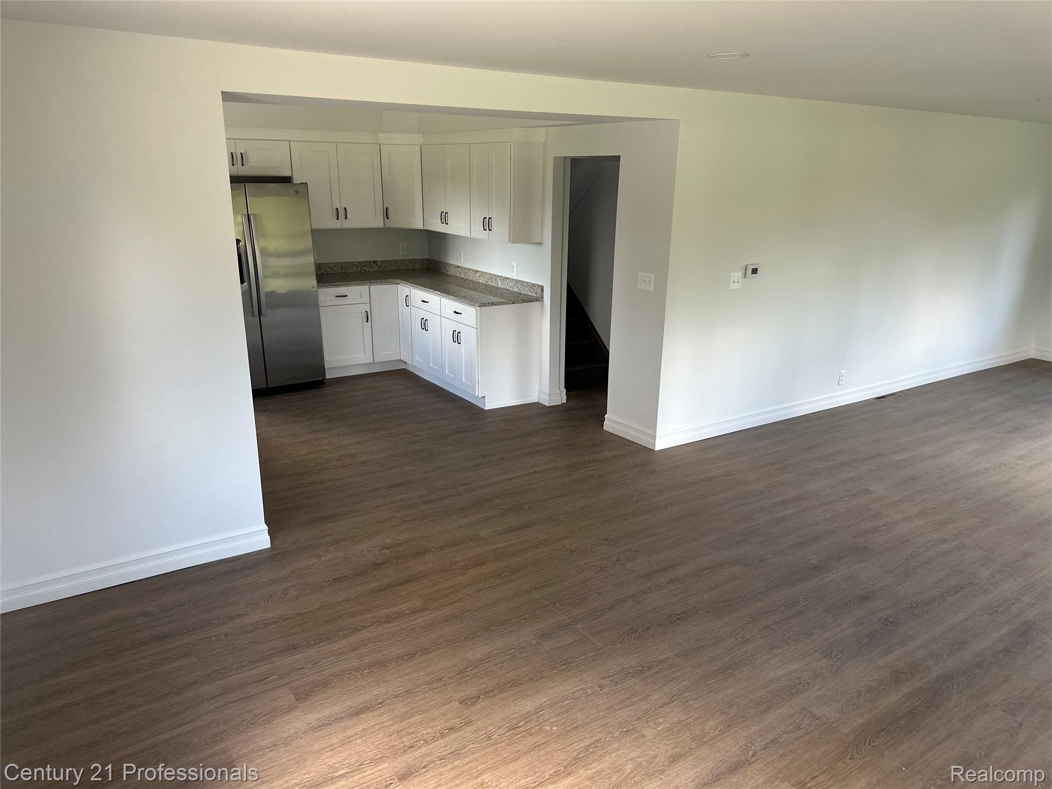 China, Michigan, 48054, United States, 4 Bedrooms Bedrooms, ,2 BathroomsBathrooms,Residential,For Sale,1974308