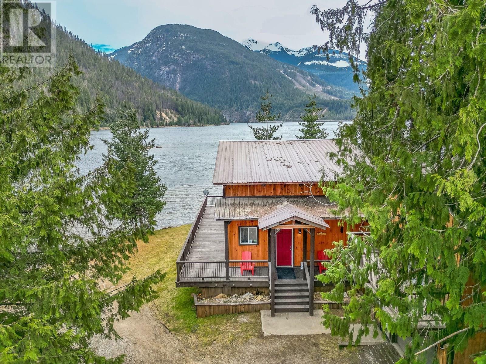 MALAKWA, British Columbia, V0E 2S0, CA, 4 Bedrooms Bedrooms, ,2 BathroomsBathrooms,Residential,For Sale,1837391