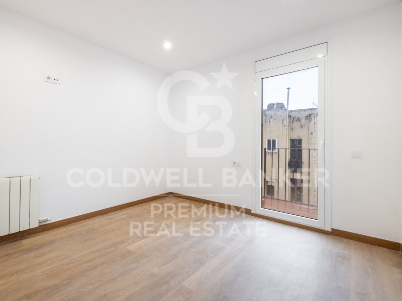 Barcelona Capital, Catalonia, ES, 4 Bedrooms Bedrooms, ,2 BathroomsBathrooms,Residential,For Sale,1752562