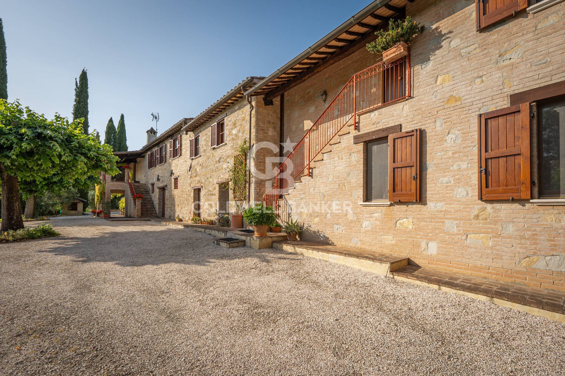 Perugia, Perugia, 06100, IT, 6 Bedrooms Bedrooms, ,3 BathroomsBathrooms,Residential,For Sale,1883691
