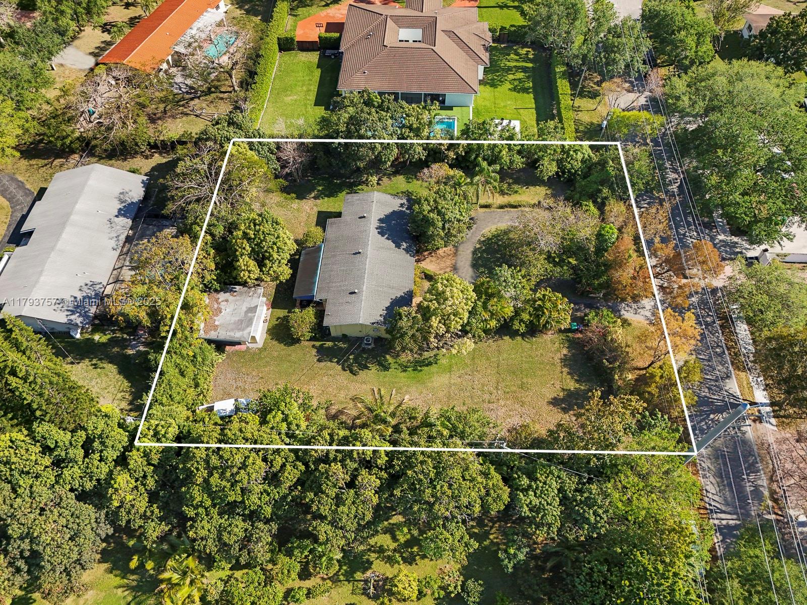 Pinecrest, Florida, 33156, United States, 4 Bedrooms Bedrooms, ,2 BathroomsBathrooms,Residential,For Sale,1794651
