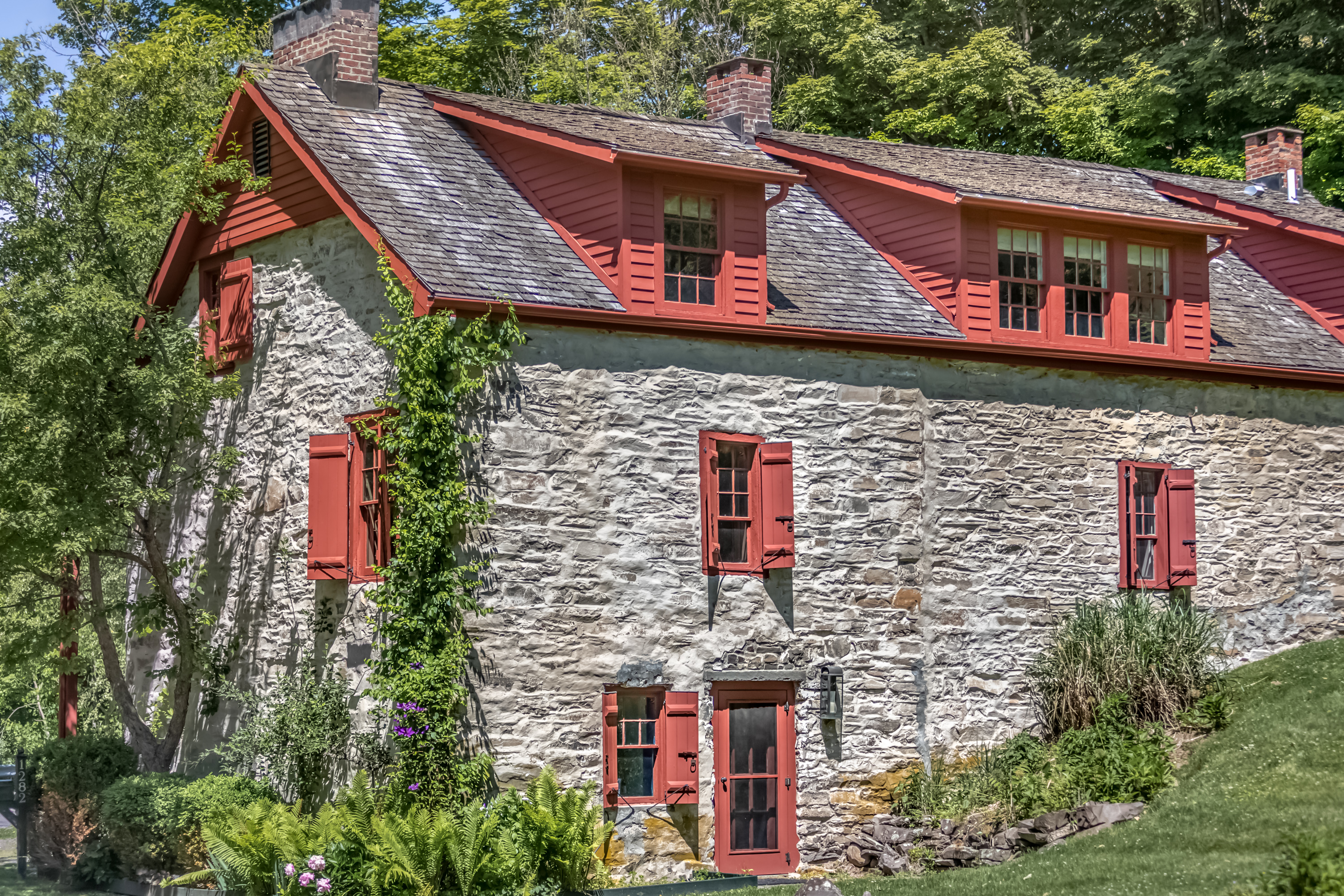  1282 Old Post Road, Ulster Park, NY 12487 - 物件實景