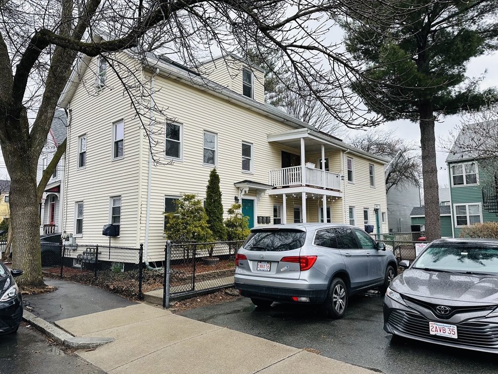 Cambridge, Massachusetts, 02141, United States, 5 Bedrooms Bedrooms, ,3 BathroomsBathrooms,Residential,For Sale,1752513