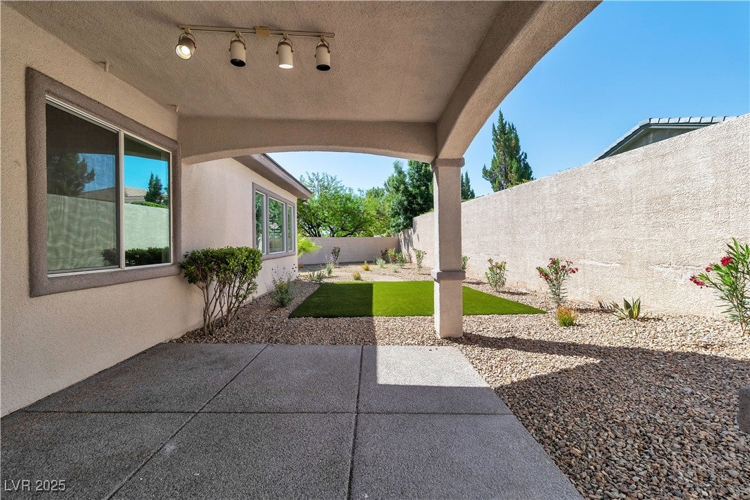 Las Vegas, Nevada, 89138, United States, 4 Bedrooms Bedrooms, ,4 BathroomsBathrooms,Residential,For Sale,1836630