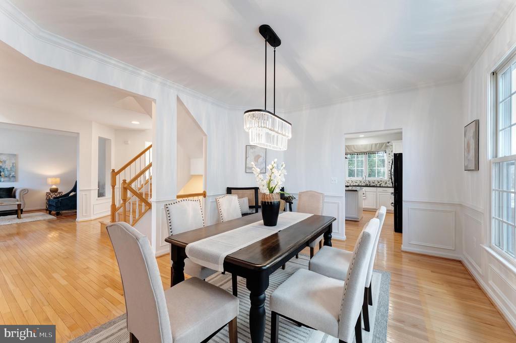 Lorton, Virginia, 22079, United States, 5 Bedrooms Bedrooms, ,4 BathroomsBathrooms,Residential,For Sale,2001485