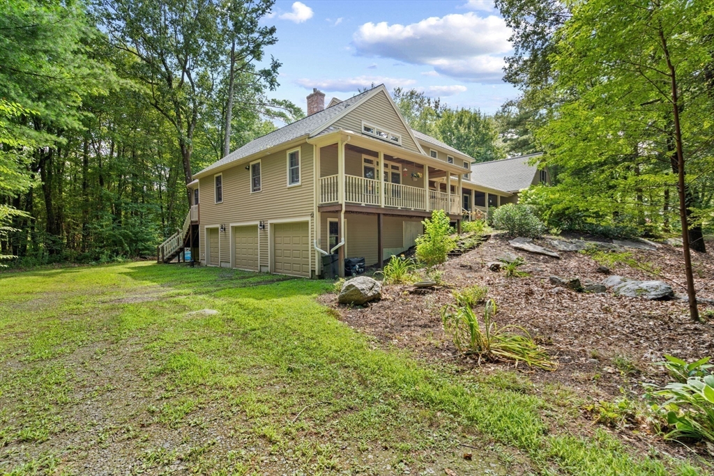 Princeton, Massachusetts, 01541, United States, 4 Bedrooms Bedrooms, ,4 BathroomsBathrooms,Residential,For Sale,2005212