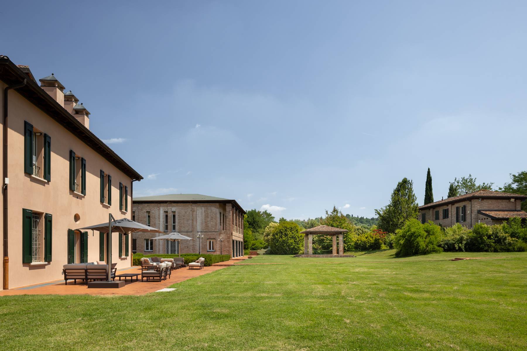  Representative Estate with Three Villas and Private Park - 物件實景