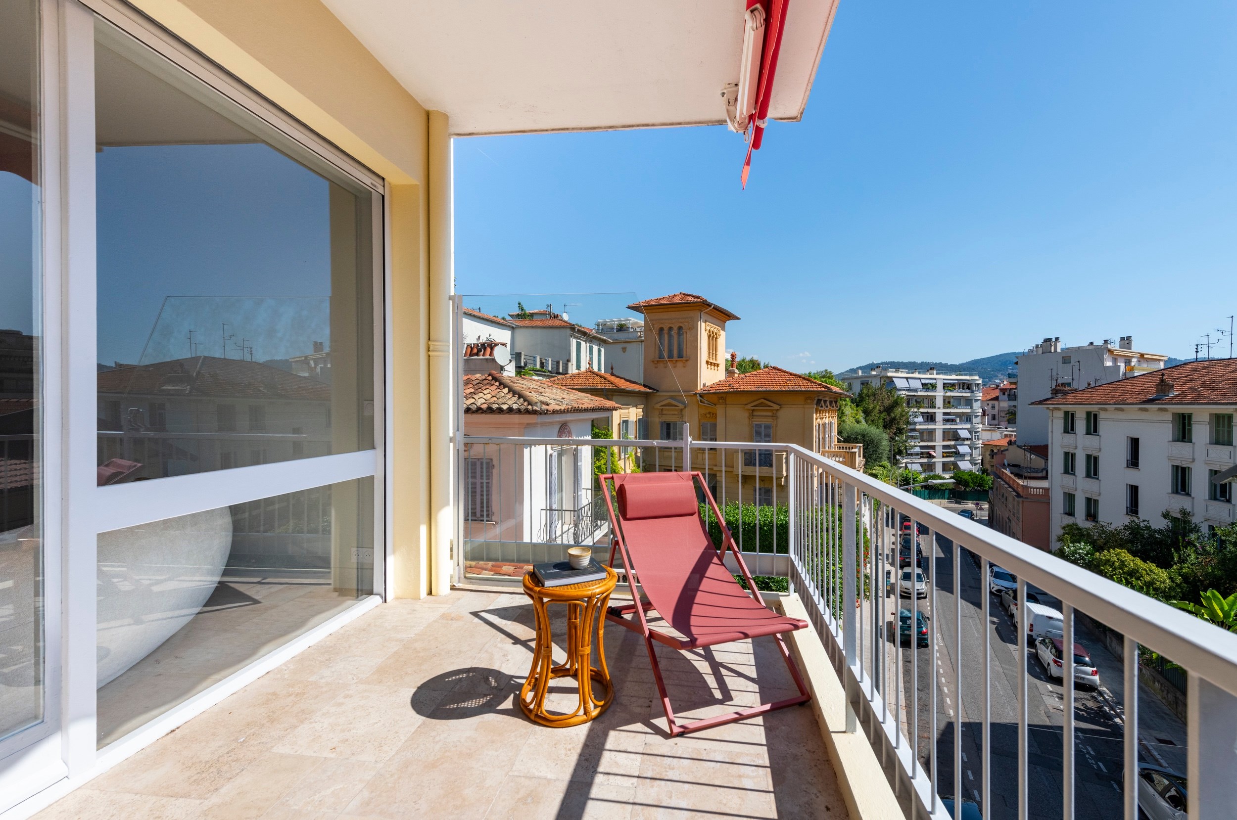  Parc Impérial - Exclusive listing: renovated 2-bed apartment with terrace and v… - 物件實景