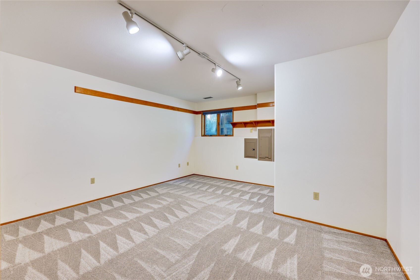 Chimacum, Washington, 98325, United States, 3 Bedrooms Bedrooms, ,1 BathroomBathrooms,Residential,For Sale,1895720