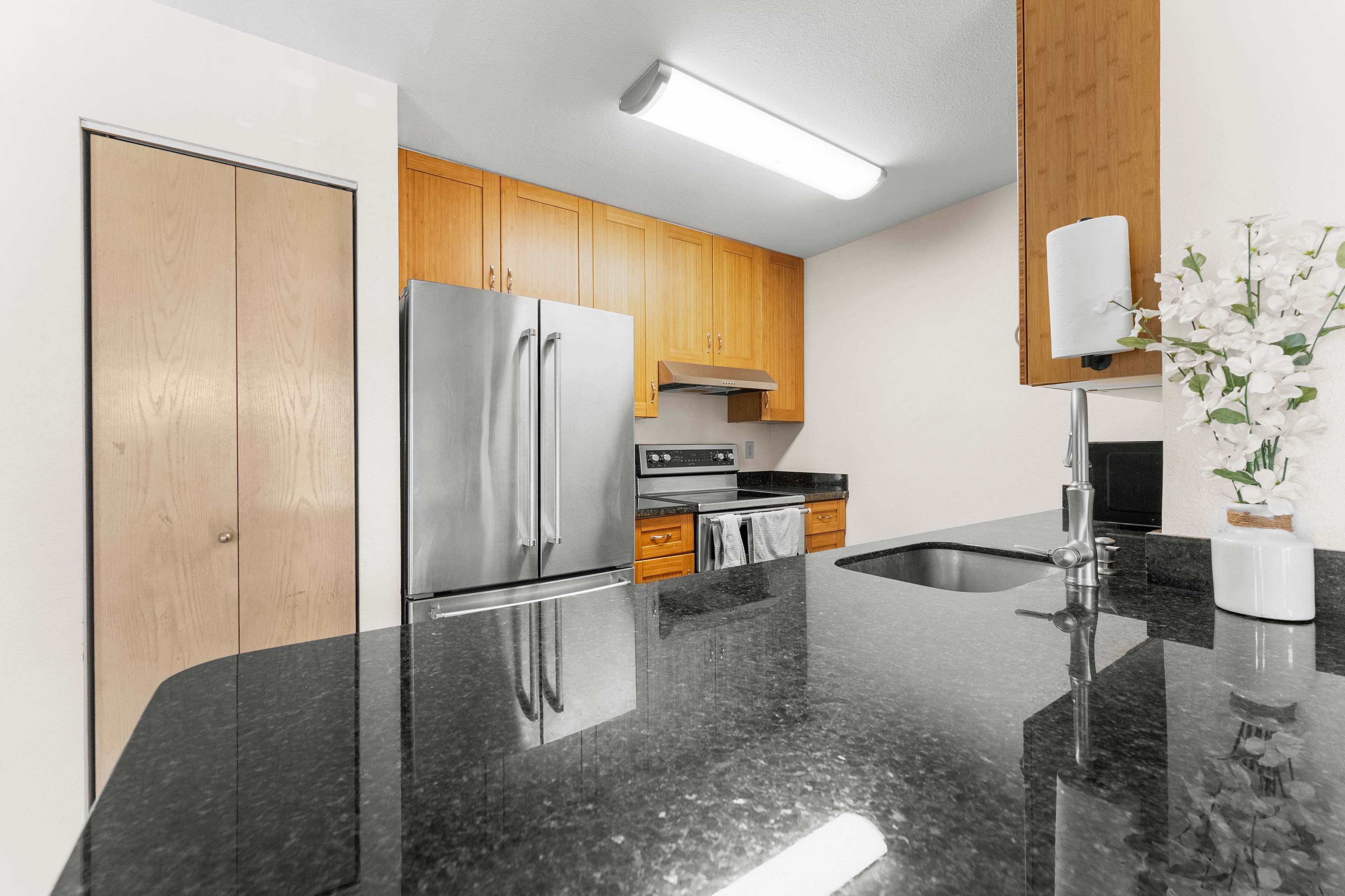  Well-maintained 1-bedroom, 1-bath corner unit in Iao Parkside - 物件實景