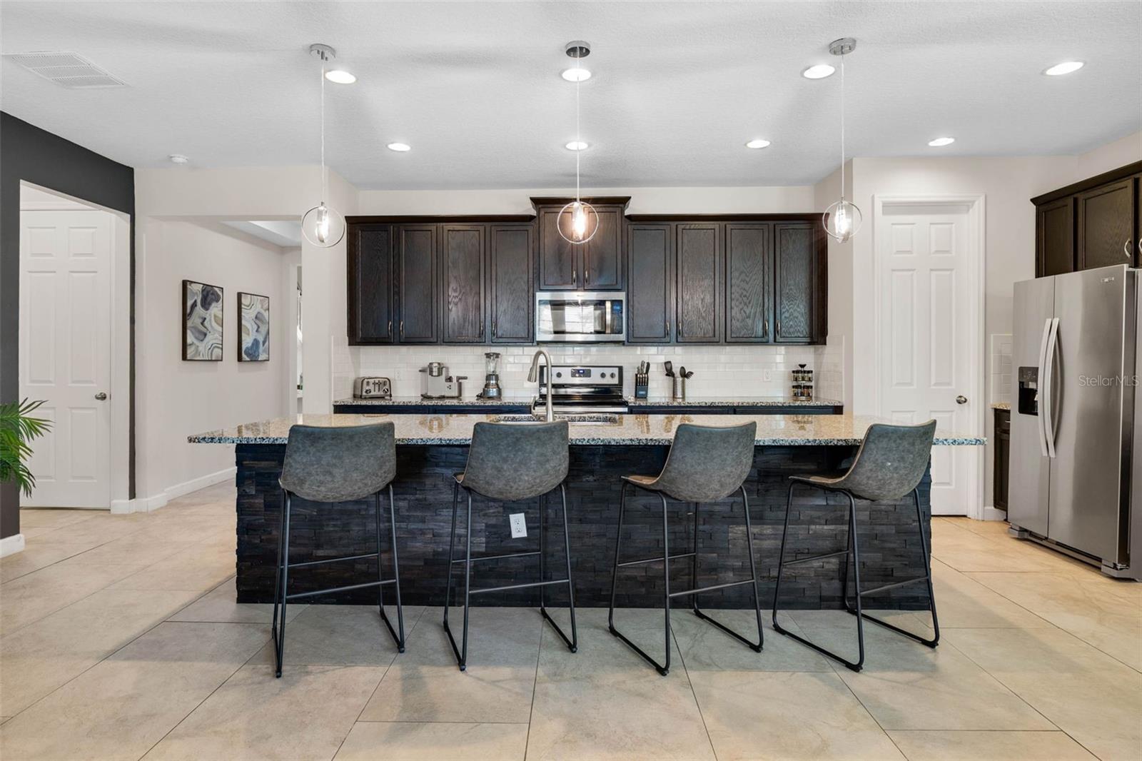 KISSIMMEE, Florida, 34747, United States, 7 Bedrooms Bedrooms, ,6 BathroomsBathrooms,Residential,For Sale,1938279