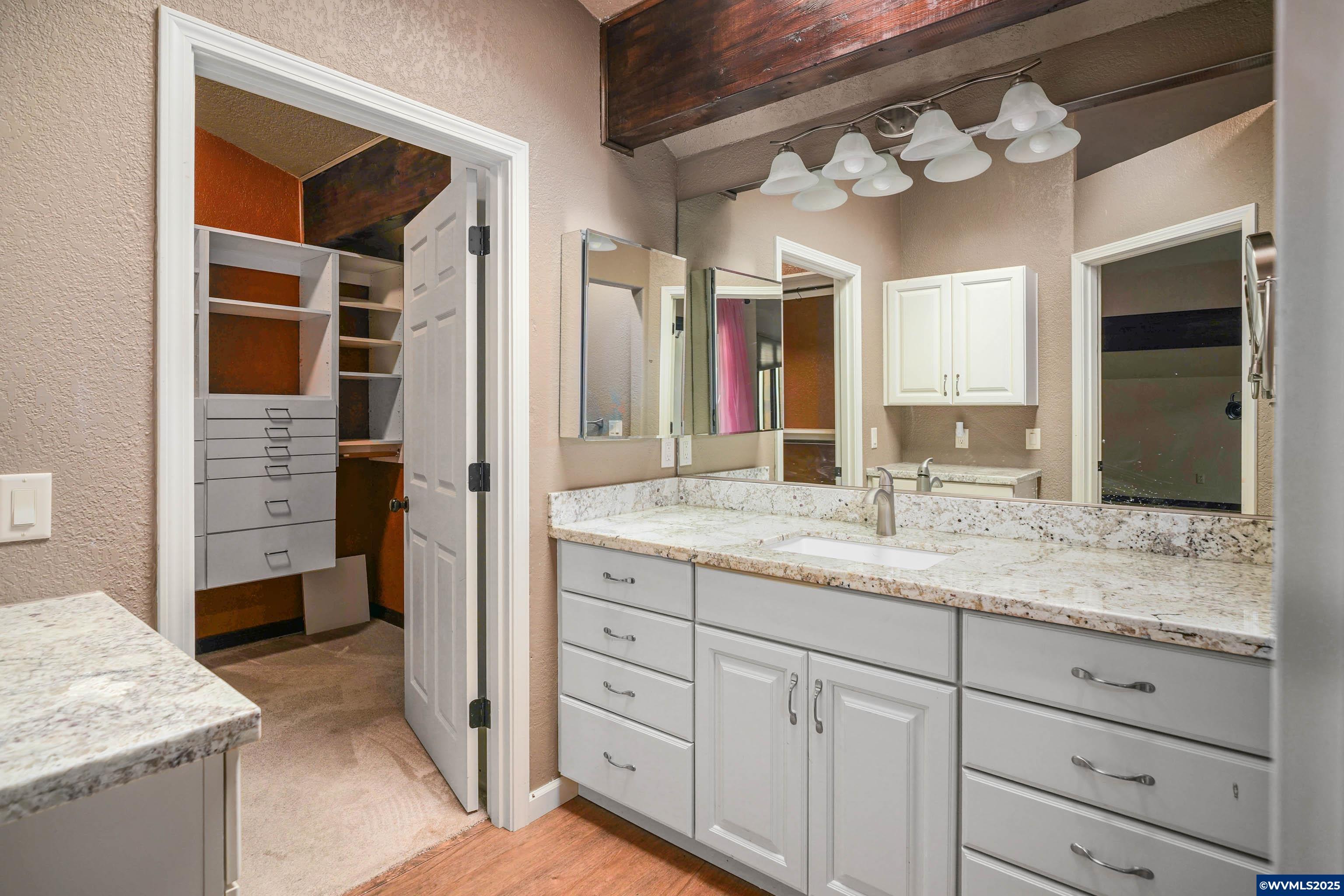 Salem, Oregon, 97304, United States, 4 Bedrooms Bedrooms, ,4 BathroomsBathrooms,Residential,For Sale,1805050