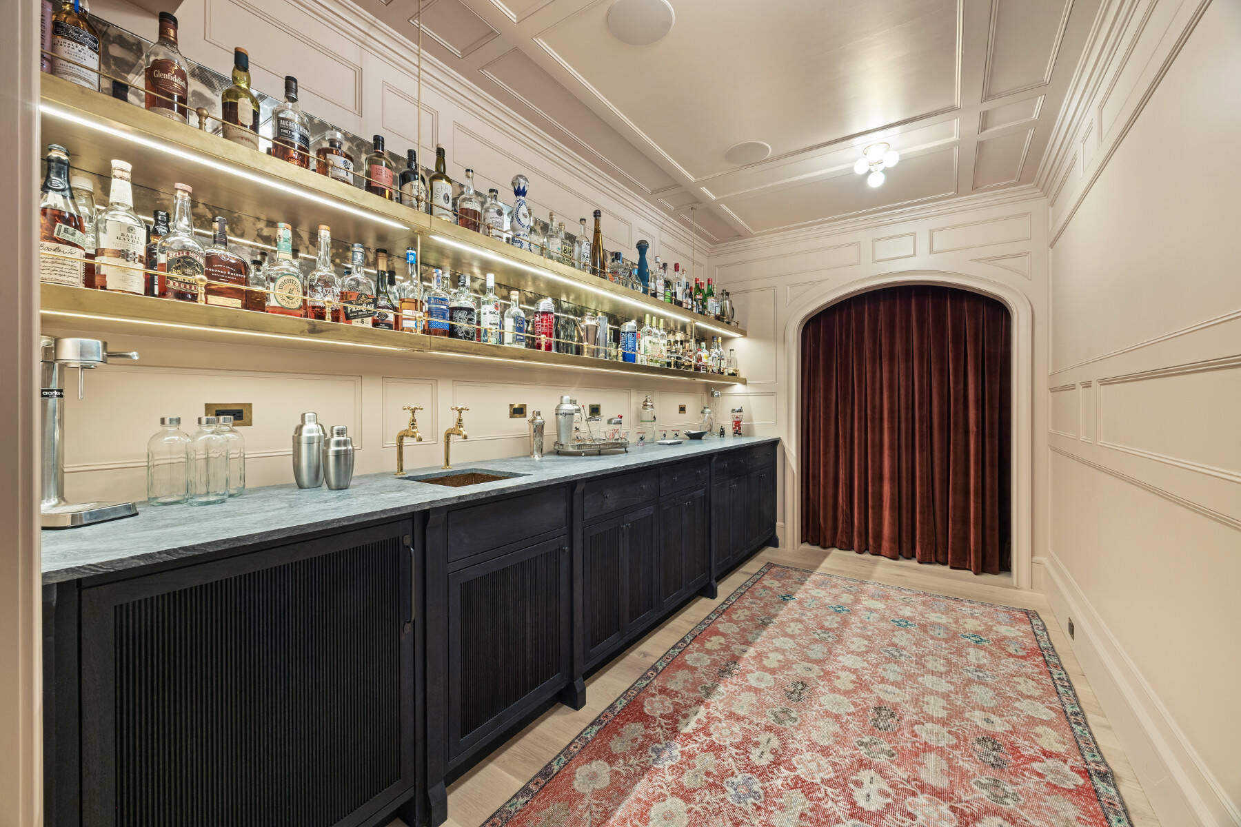  Dazzling East Hampton Compound Featured in Architectural Digest - 物件實景