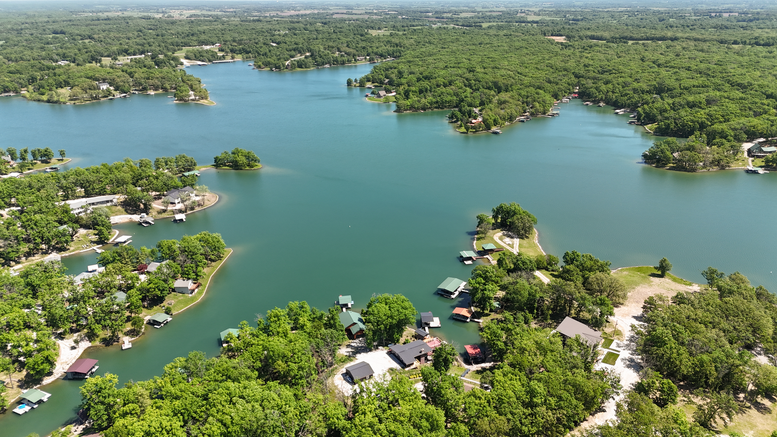 Keytesville, Missouri, 65261, United States, 4 Bedrooms Bedrooms, ,3 BathroomsBathrooms,Residential,For Sale,2048618