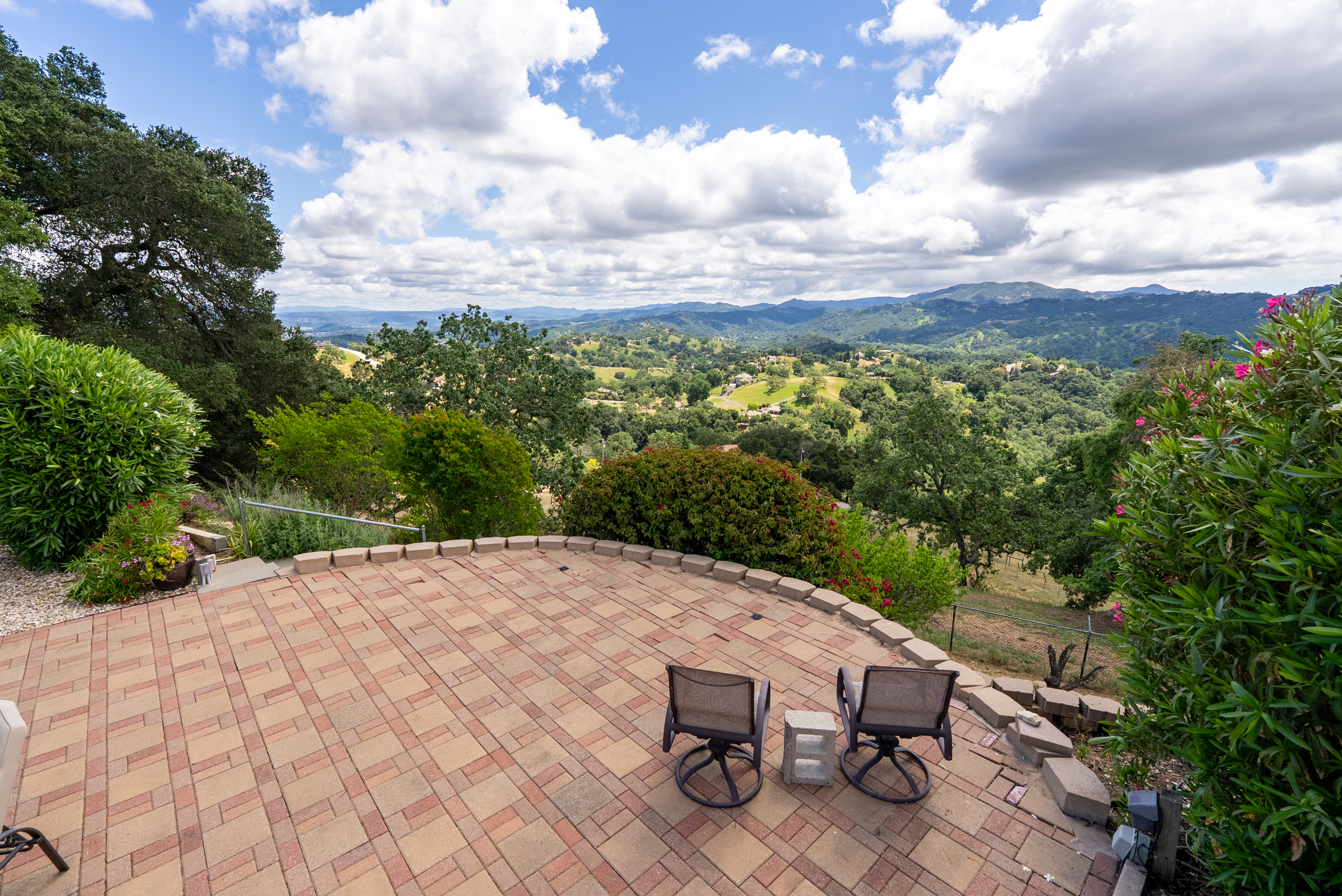  13305 Santa Ana Road, Atascadero, CA 93422 - 物件實景