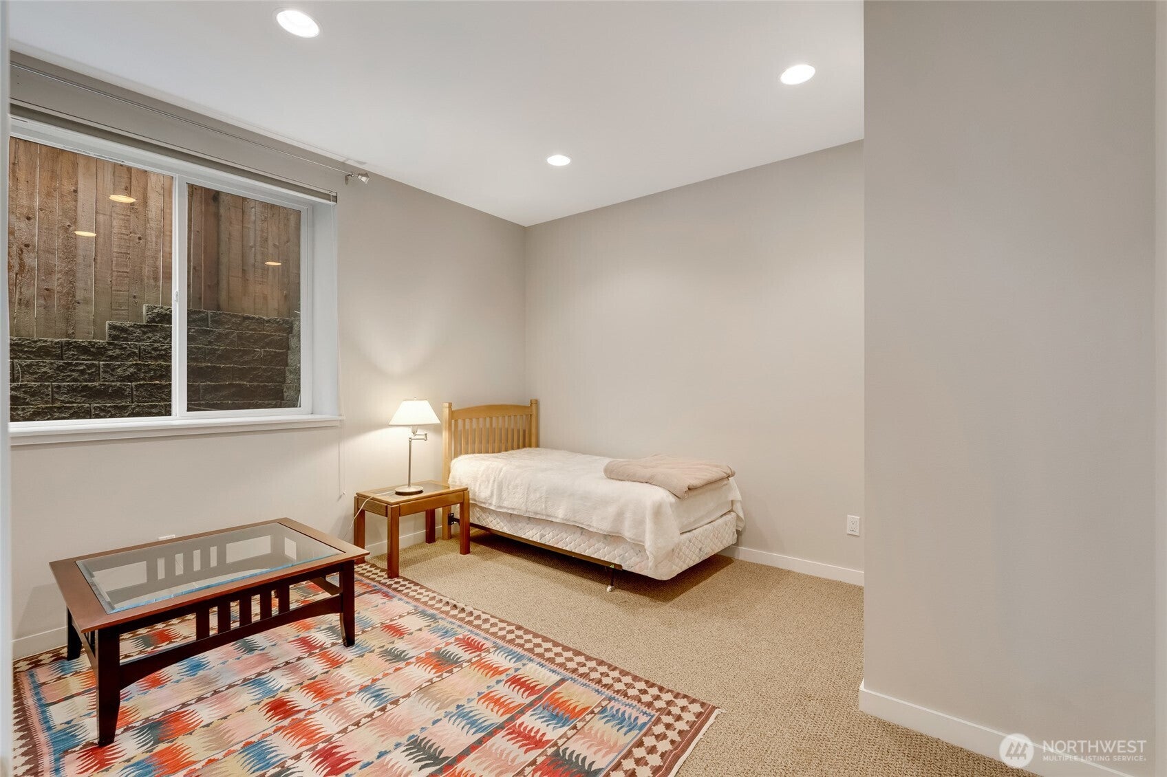 Lynnwood, Washington, 98037, United States, 5 Bedrooms Bedrooms, ,4 BathroomsBathrooms,Residential,For Sale,1979016