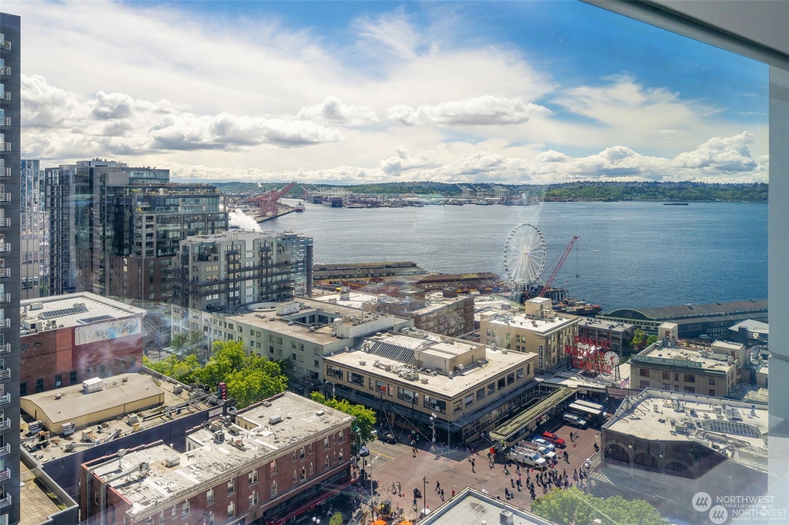 Seattle, Washington, 98101, United States, 2 Bedrooms Bedrooms, ,2 BathroomsBathrooms,Residential,For Sale,1699073