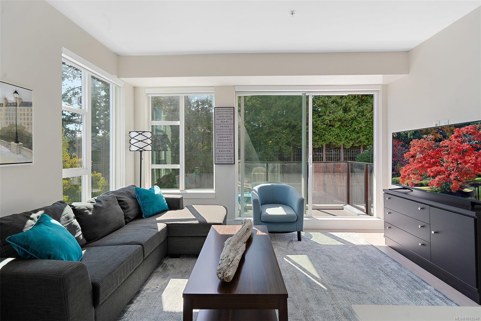 VIEW ROYAL, British Columbia, V9A 2P8, CA, 2 Bedrooms Bedrooms, ,Residential,For Sale,1948032