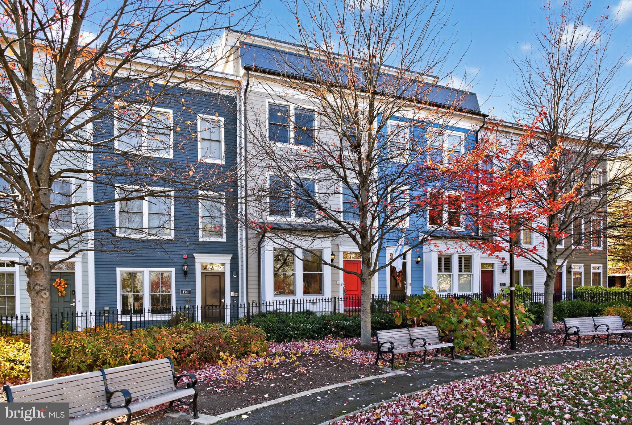 Alexandria, Virginia, 22314, United States, 3 Bedrooms Bedrooms, ,4 BathroomsBathrooms,Residential,For Sale,1992365