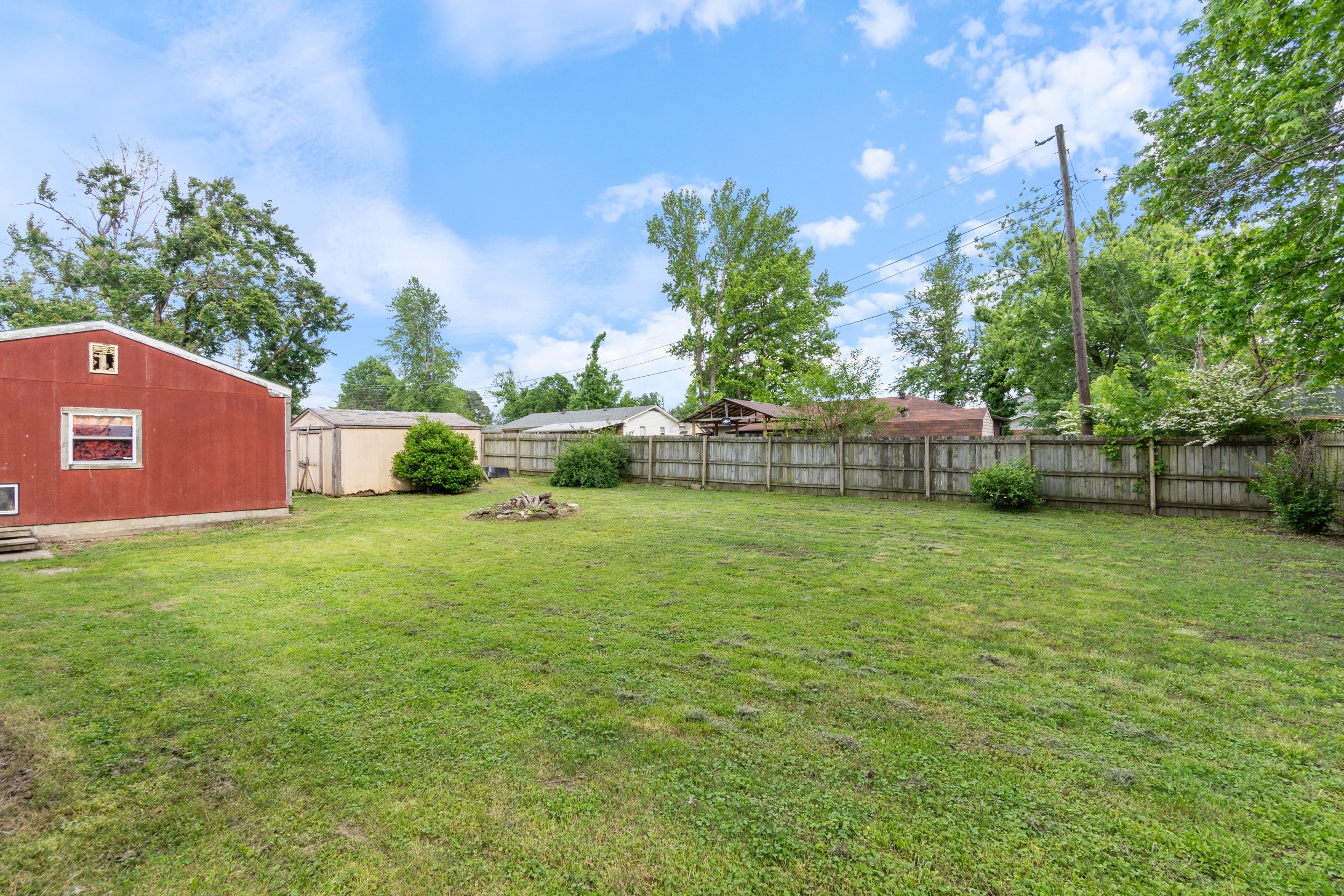 Bentonville, Arkansas, 72712, United States, 4 Bedrooms Bedrooms, ,3 BathroomsBathrooms,Residential,For Sale,1819877