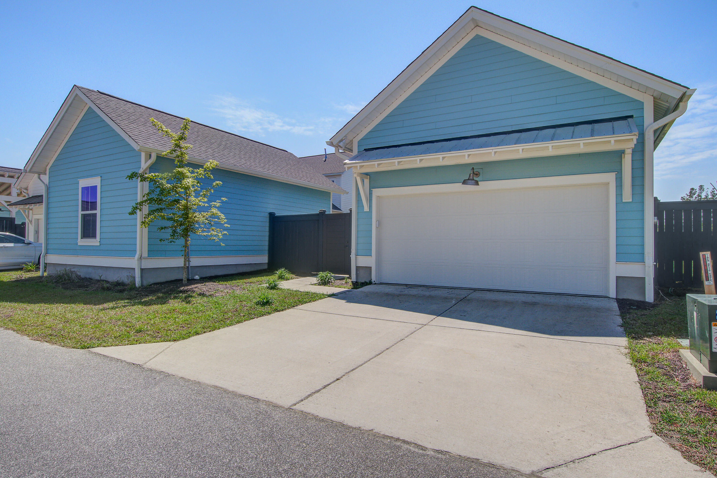 Summerville, South Carolina, 29486, United States, 3 Bedrooms Bedrooms, ,4 BathroomsBathrooms,Residential,For Sale,1770672