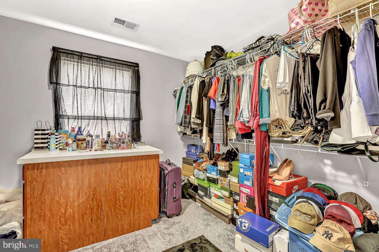 Berlin, New Jersey, 08009, United States, 4 Bedrooms Bedrooms, ,4 BathroomsBathrooms,Residential,For Sale,1839862