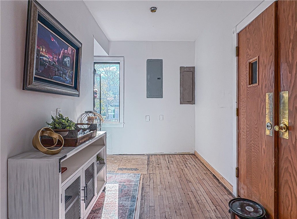 Berryville, Arkansas, 72616, United States, 3 Bedrooms Bedrooms, ,2 BathroomsBathrooms,Residential,For Sale,1994885