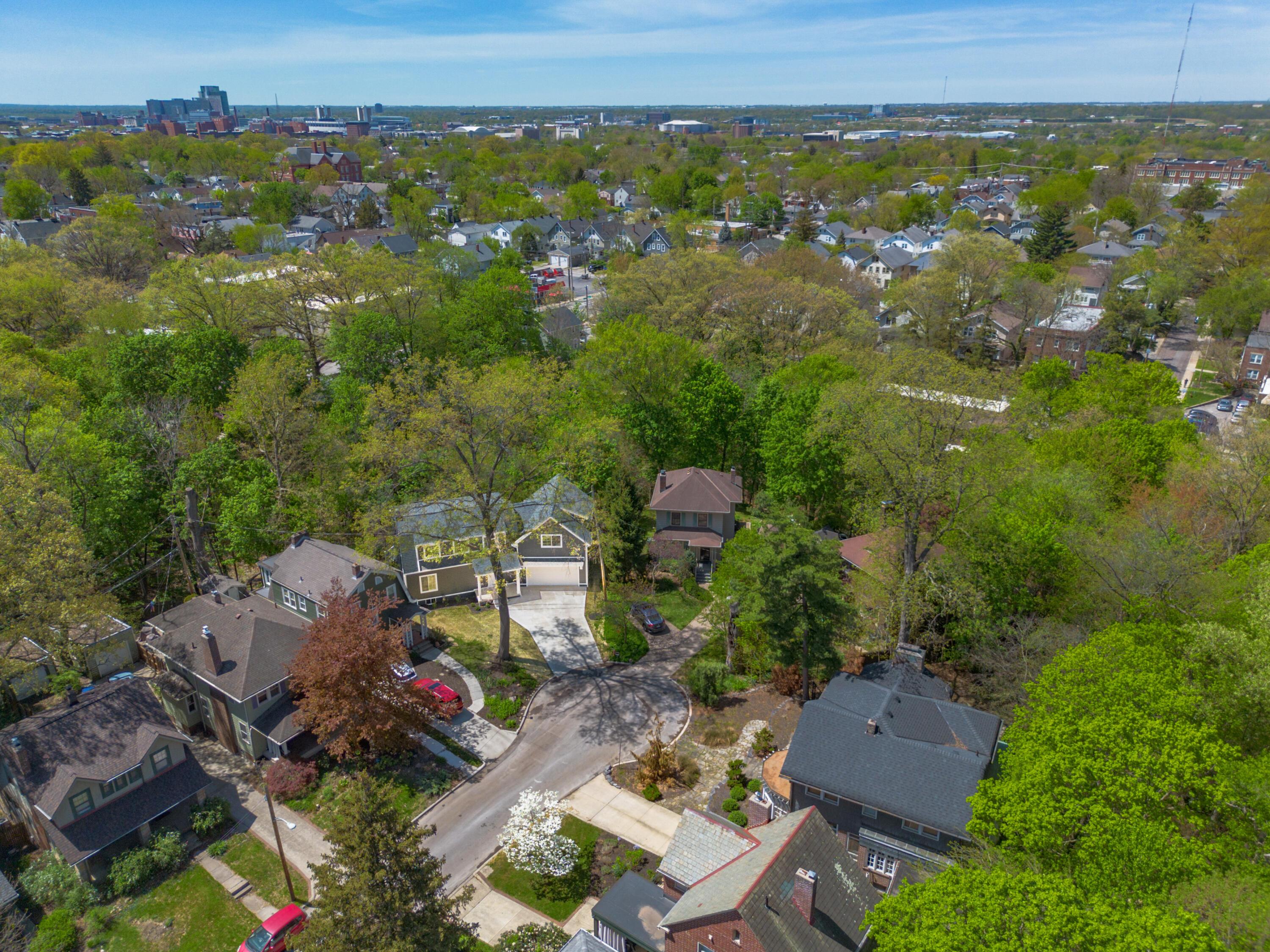 Columbus, Ohio, 43202, United States, 5 Bedrooms Bedrooms, ,4 BathroomsBathrooms,Residential,For Sale,1988321