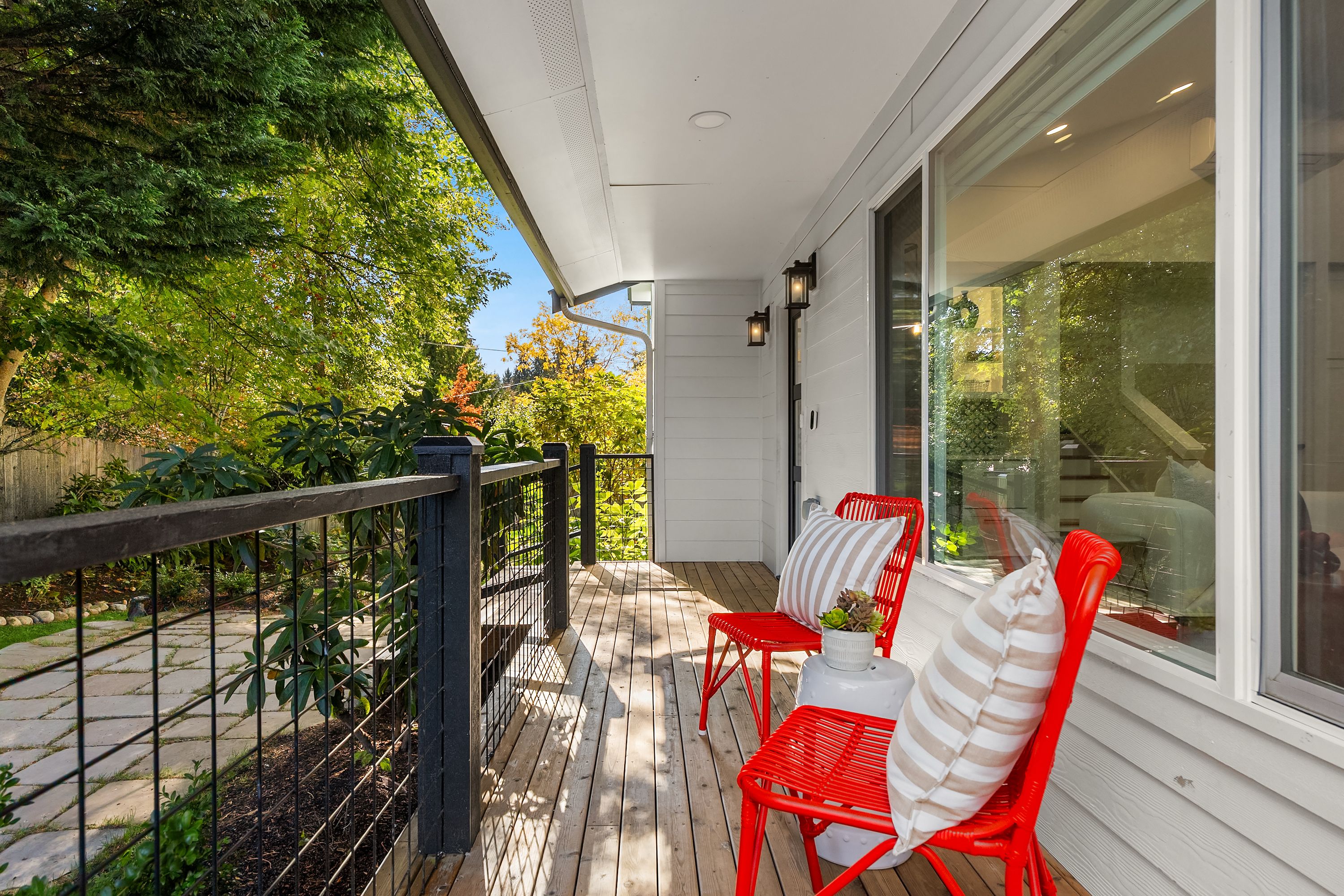 689 Pierce Court Northwest, Bainbridge Island, WA 98110 - 物件實景