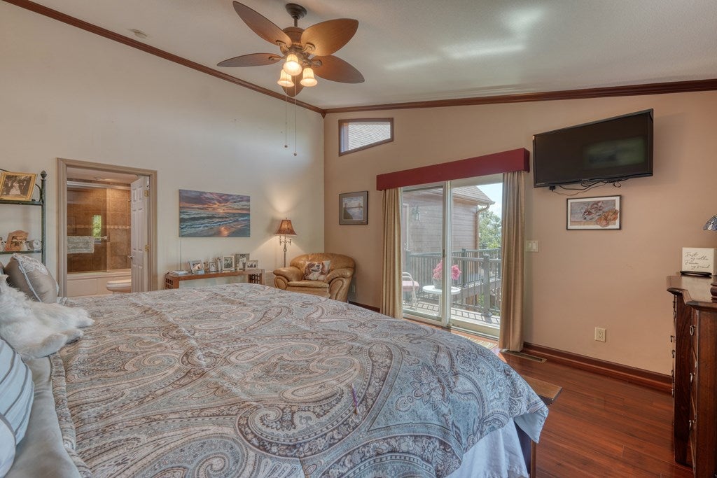 Hayesville, North Carolina, 28904, United States, 3 Bedrooms Bedrooms, ,4 BathroomsBathrooms,Residential,For Sale,1919513