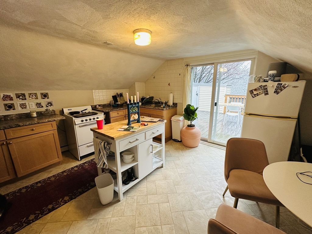 Cambridge, Massachusetts, 02141, United States, 5 Bedrooms Bedrooms, ,3 BathroomsBathrooms,Residential,For Sale,1752513