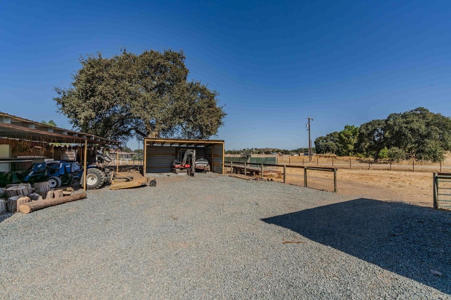 Burson, California, 95225, United States, 2 Bedrooms Bedrooms, ,2 BathroomsBathrooms,Residential,For Sale,1976966